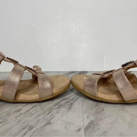 Vionic Amber Adjustable Strap Sandal 8 - Picture 5 of 13